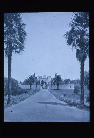 Hacienda del Pozo de Verona, Driveway and Main Gate, exterior