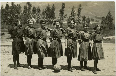 [1911 Women's Basketball team]