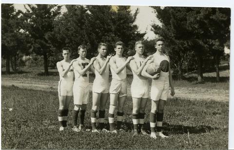 [1915 Sophomore Men's Basketball Team]