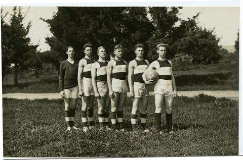 [1914 Men's Basketball Team]
