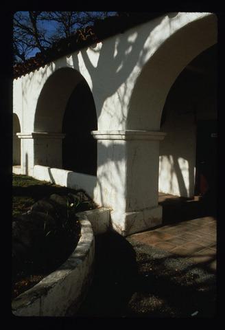 Milpitas Ranch, Hacienda, exterior